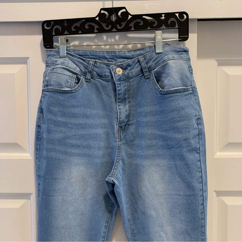 Super high rise stretch flared jeans, size large - Picture 2 of 6